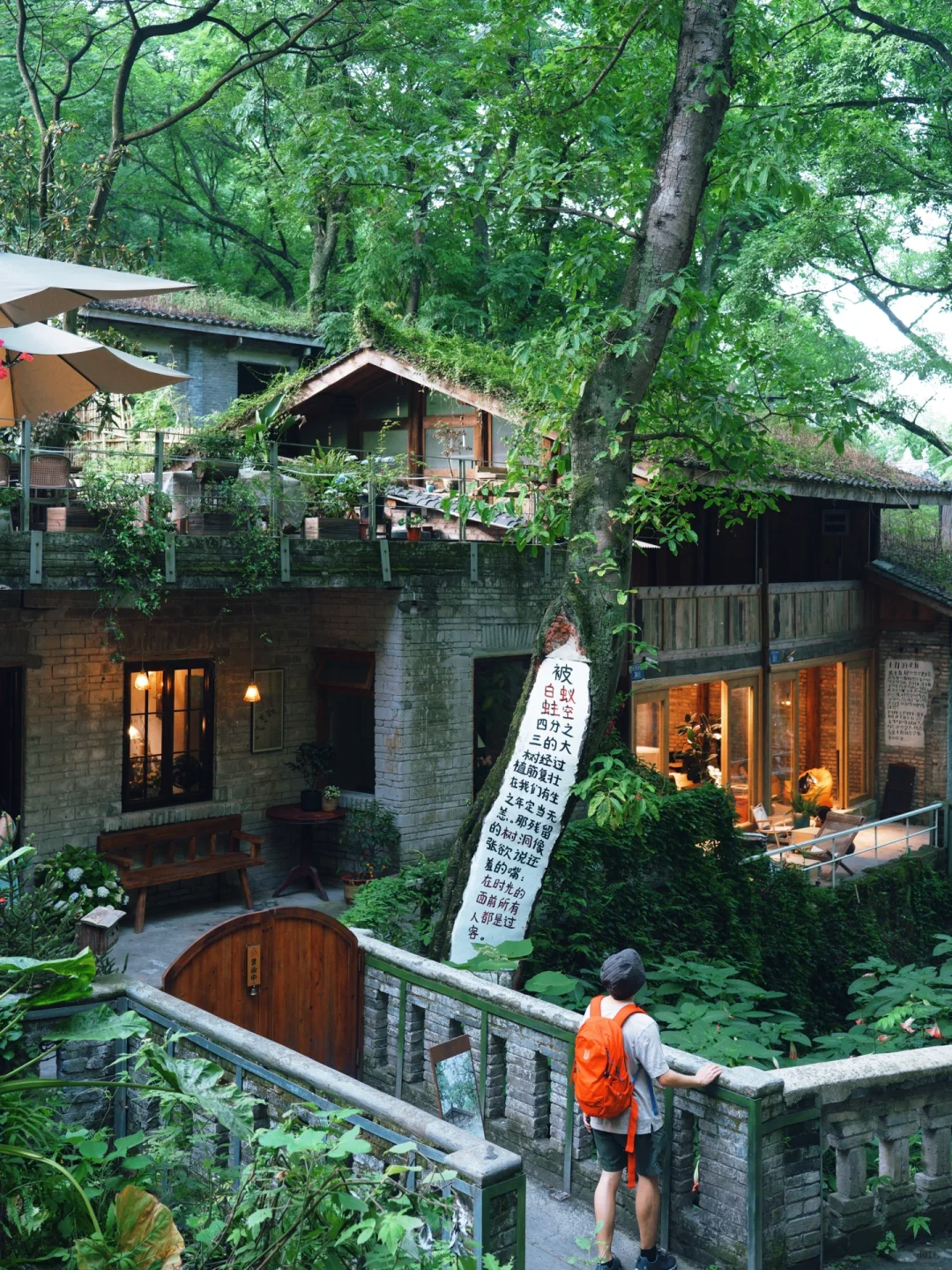 Leave a Day for This Ancient Village in Chongqing! 🏞️✨